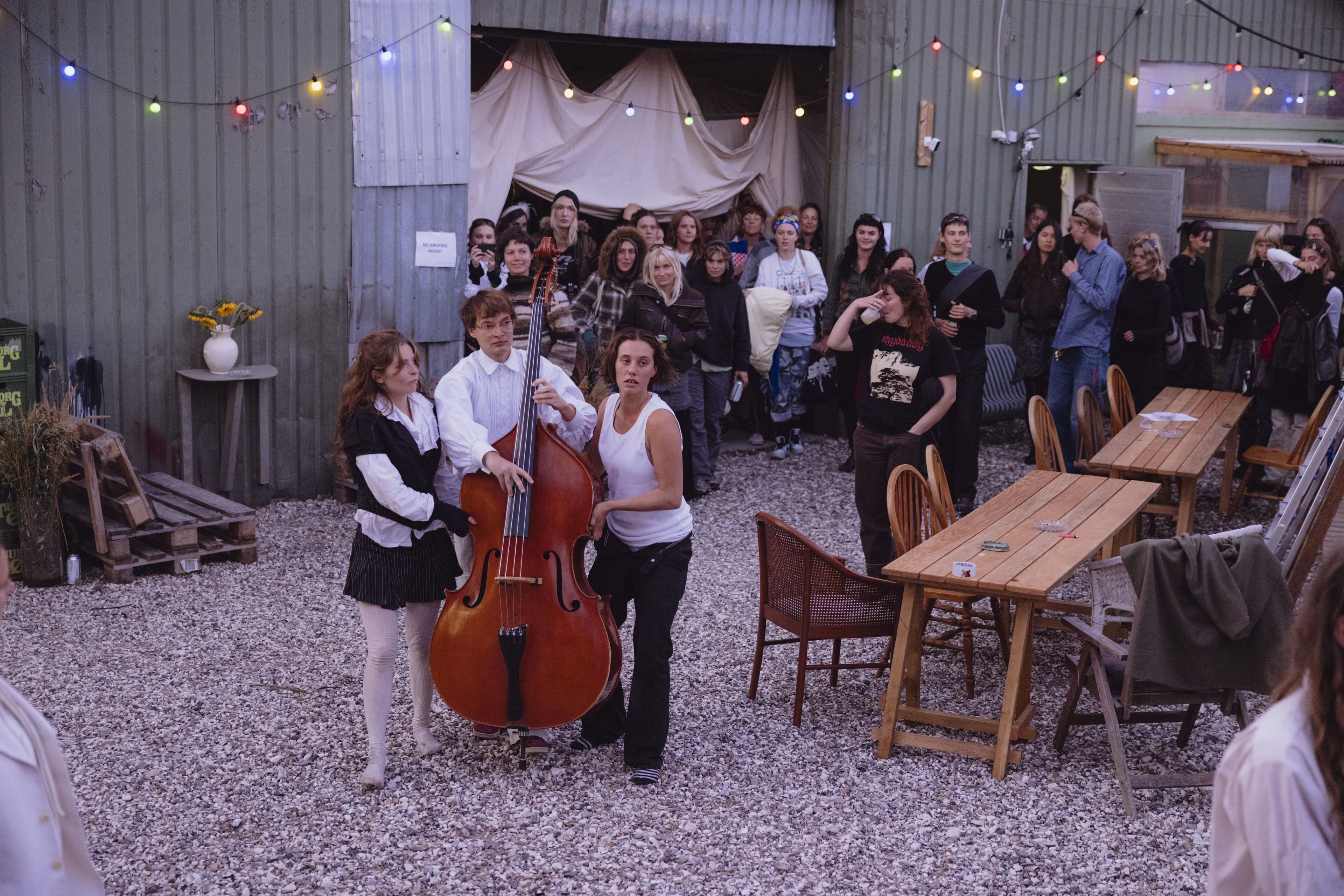 Koncert in the yard.